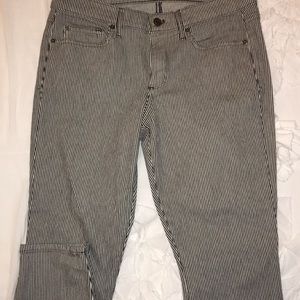 Gap Black and white striped true ankle jeans